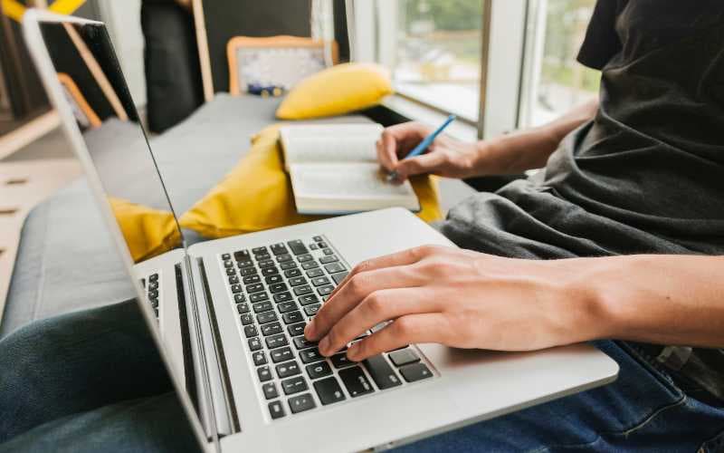 Tips To Maintain Employee Engagement & Productivity With Remote Work